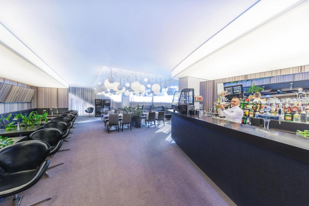Hotel Nh Bratislava Gate One Esterno foto